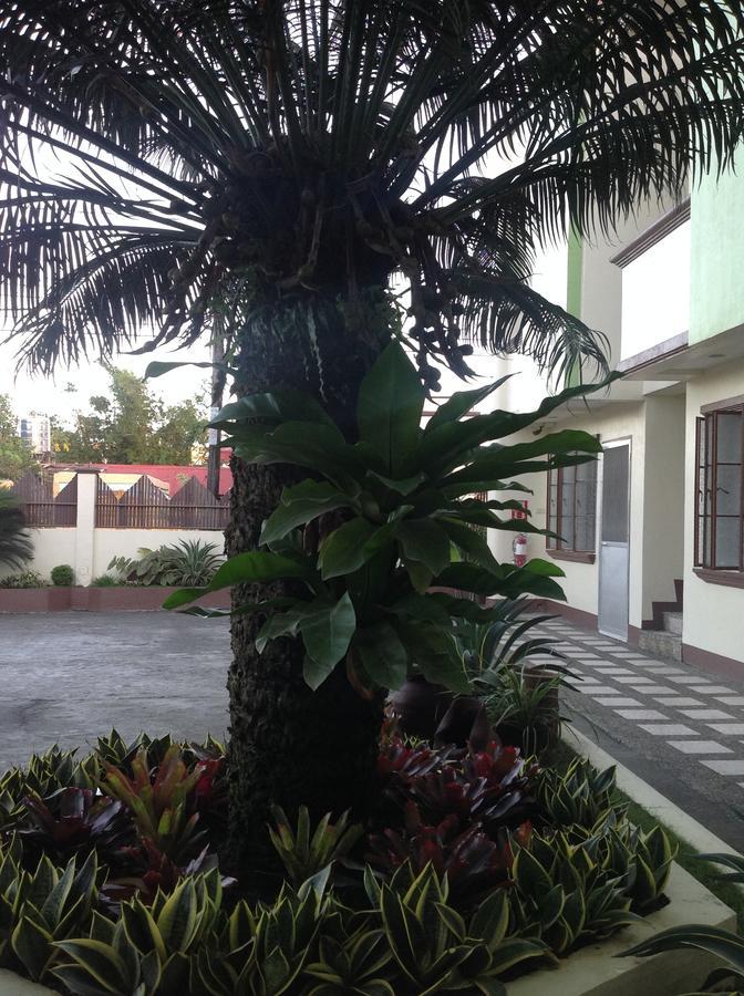 Danel Pensionne House Tacloban Eksteriør billede