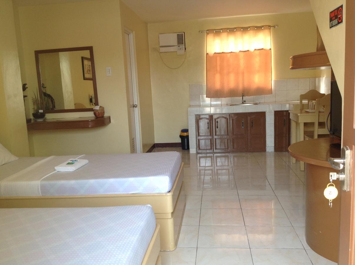 Danel Pensionne House Tacloban Eksteriør billede