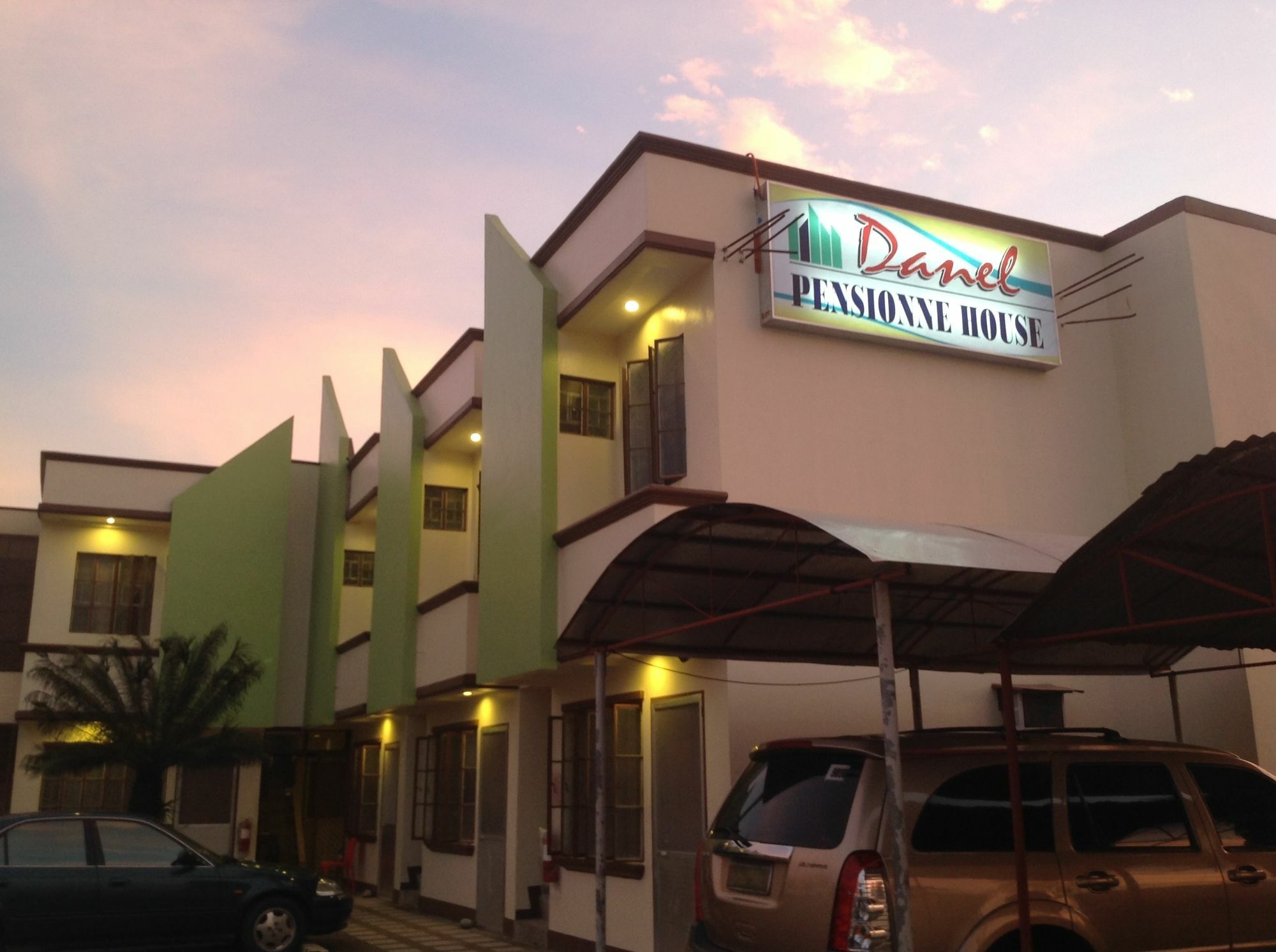 Danel Pensionne House Tacloban Eksteriør billede